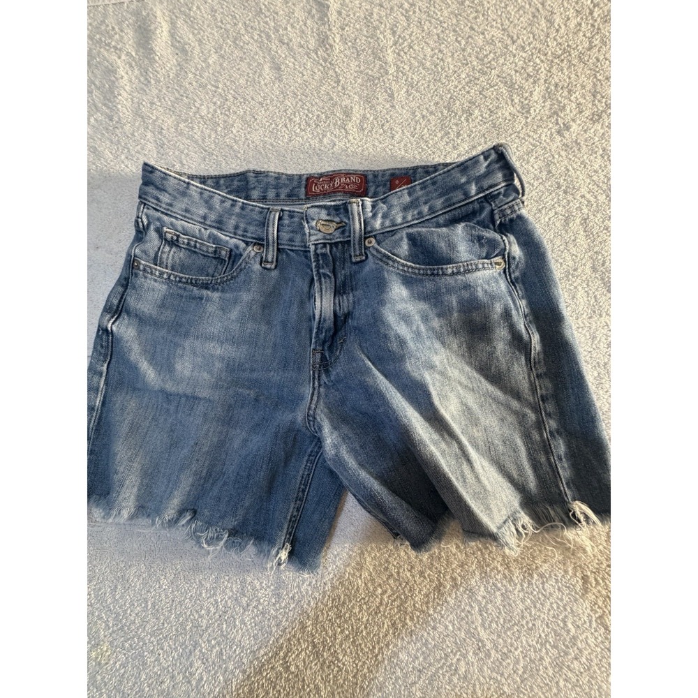 Lucky Brand Women's Boyfriend Denim Shorts Light Wash Mid Rise 2" Inseam 25